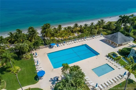 881 Ocean Drive Key Biscayne FL 33149