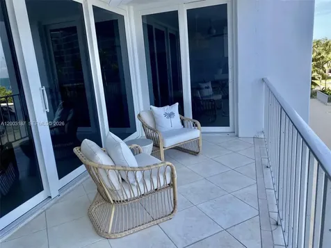 881 Ocean Drive Key Biscayne FL 33149