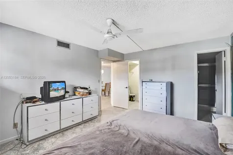 811 S Hollybrook Drive Pembroke Pines FL 33025