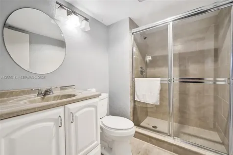 811 S Hollybrook Drive Pembroke Pines FL 33025