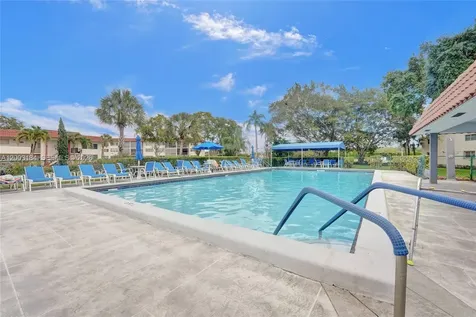 811 S Hollybrook Drive Pembroke Pines FL 33025