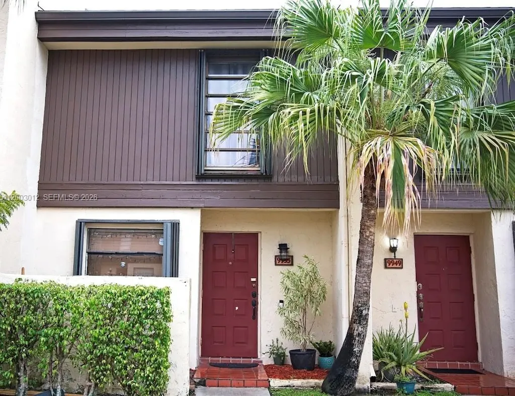 9955 NW 10th Street Pembroke Pines FL 33024