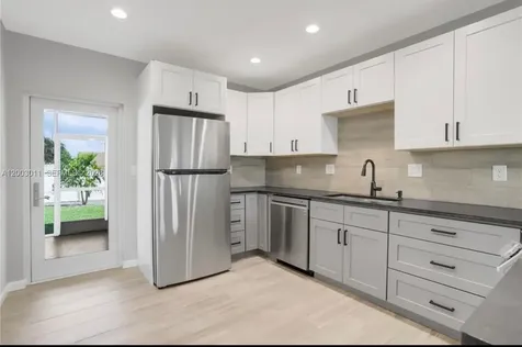 2550 N Dixie Highway Boca Raton FL 33431