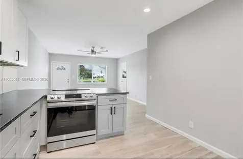 2550 N Dixie Highway Boca Raton FL 33431