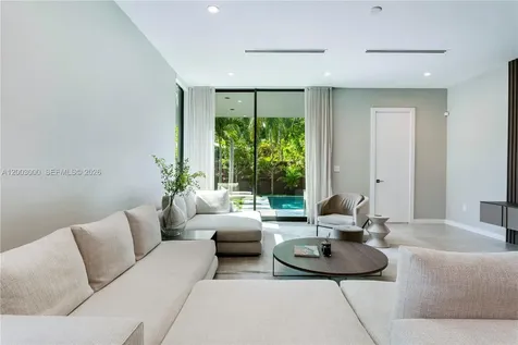 2916 Jackson Avenue Coconut Grove FL 33133
