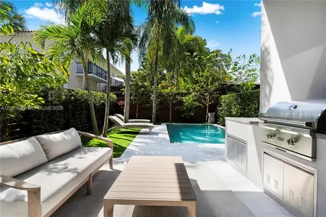 2916 Jackson Avenue Coconut Grove FL 33133