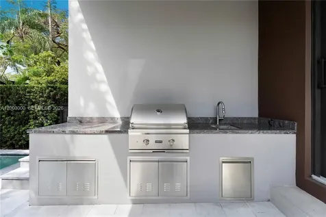 2916 Jackson Avenue Coconut Grove FL 33133