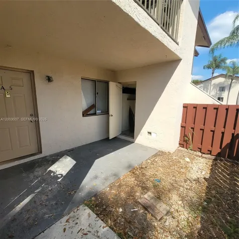 7941 Southgate Boulevard North Lauderdale FL 33068