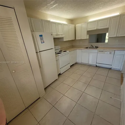 7941 Southgate Boulevard North Lauderdale FL 33068