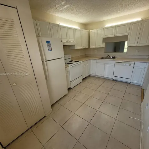 7941 Southgate Boulevard North Lauderdale FL 33068