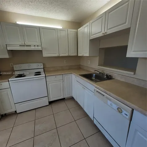7941 Southgate Boulevard North Lauderdale FL 33068