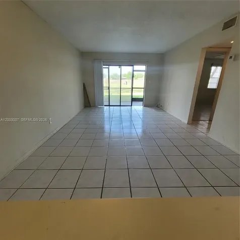7941 Southgate Boulevard North Lauderdale FL 33068