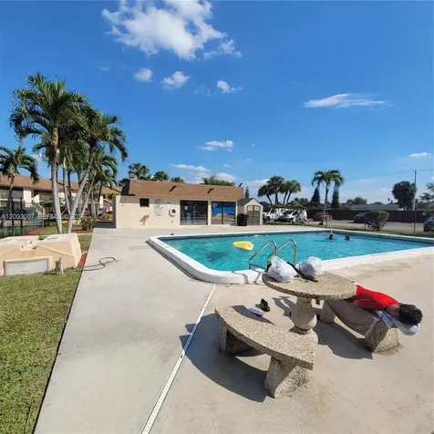 7941 Southgate Boulevard North Lauderdale FL 33068