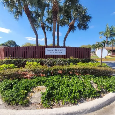 7941 Southgate Boulevard North Lauderdale FL 33068