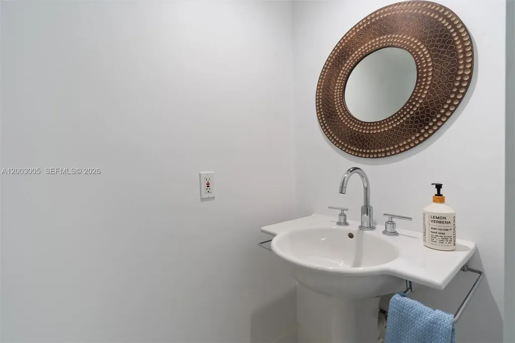 1800 S Ocean Drive Fort Lauderdale FL 33316