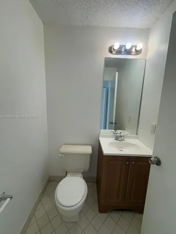 1419 Sussex Drive North Lauderdale FL 33068
