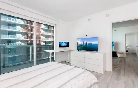 55 SE 6th Street Miami FL 33131