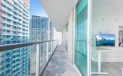 55 SE 6th Street Miami FL 33131