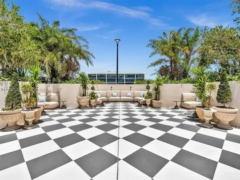 2700 NW 2nd Avenue Miami FL 33127