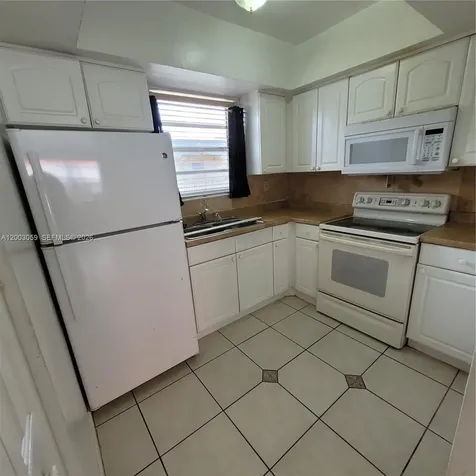 1370 NE 119th Street Miami FL 33161