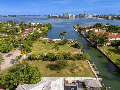 1110 NE 84th Street Miami FL 33138
