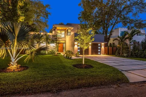 824 NE 111th Street Biscayne Park FL 33161