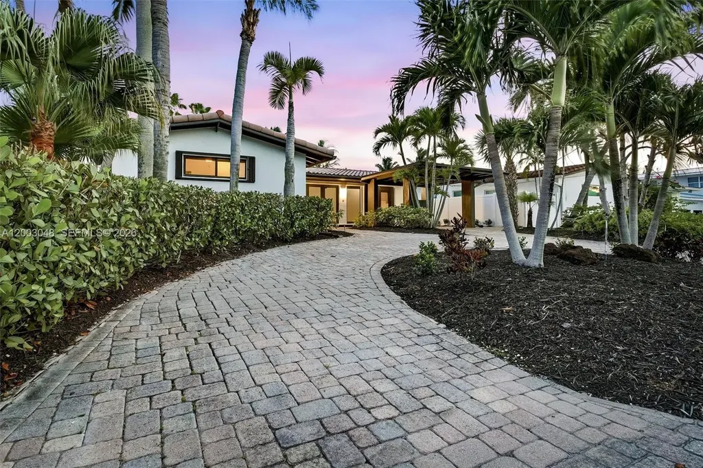 1704 SW 5th Court Fort Lauderdale FL 33312