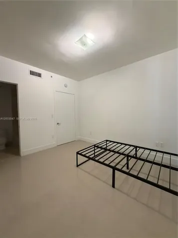 6000 Collins Avenue Miami Beach FL 33140
