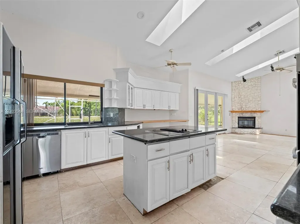 620 NW 104th Avenue Coral Springs FL 33071
