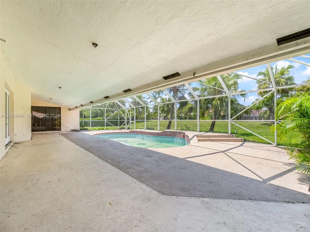 620 NW 104th Avenue Coral Springs FL 33071
