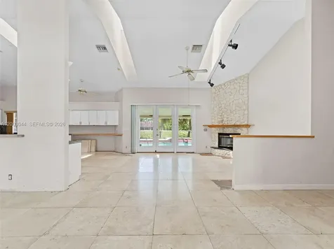 620 NW 104th Avenue Coral Springs FL 33071