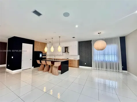 8108 NW 48th Terrace Doral FL 33166