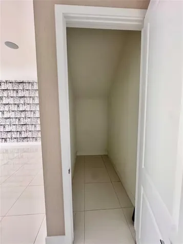8108 NW 48th Terrace Doral FL 33166