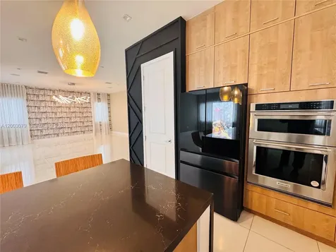 8108 NW 48th Terrace Doral FL 33166