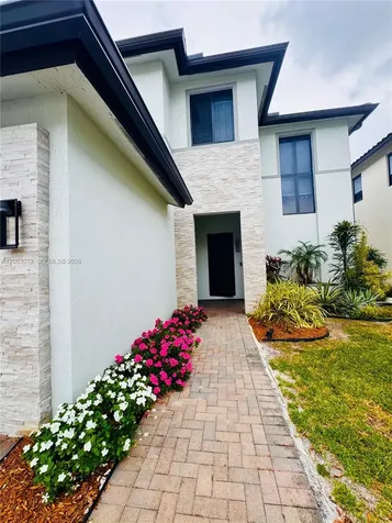 8108 NW 48th Terrace Doral FL 33166