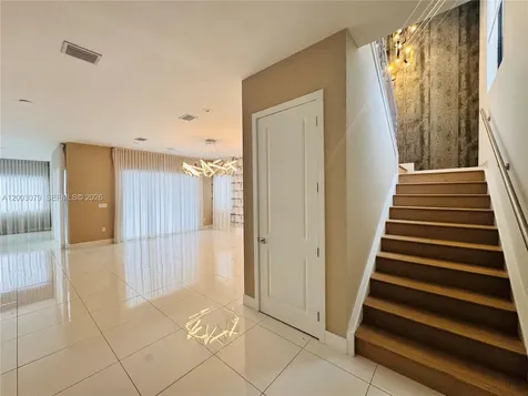 8108 NW 48th Terrace Doral FL 33166