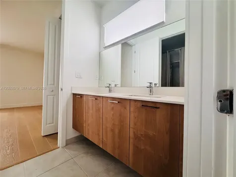 8108 NW 48th Terrace Doral FL 33166