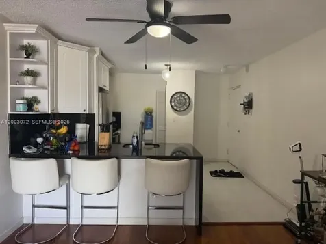 6825 W Flagler Street Miami FL 33144