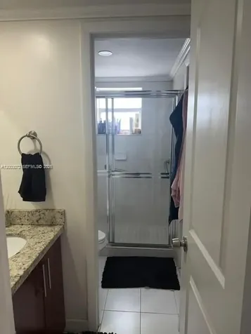 6825 W Flagler Street Miami FL 33144
