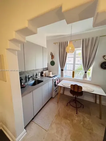 1227 Euclid Avenue Miami Beach FL 33139