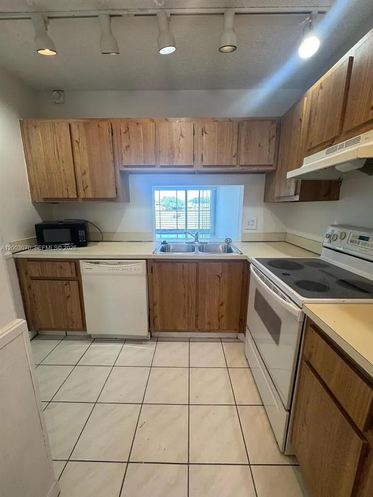 7410 Woodmont Terrace Tamarac FL 33321