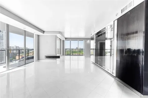 19667 Turnberry Way Aventura FL 33180
