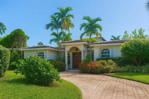 401 Warren Lane Key Biscayne FL 33149