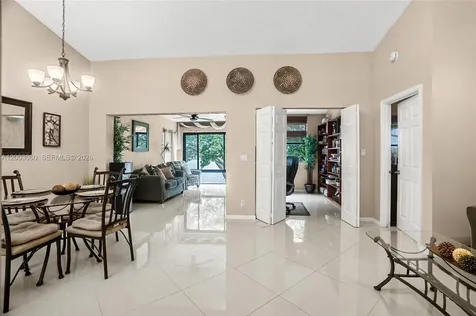 906 Republic Court Deerfield Beach FL 33442