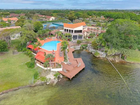 906 Republic Court Deerfield Beach FL 33442