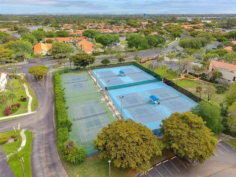 906 Republic Court Deerfield Beach FL 33442