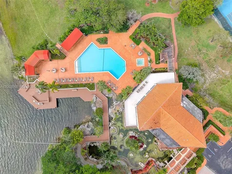 906 Republic Court Deerfield Beach FL 33442
