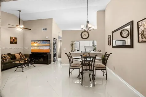 906 Republic Court Deerfield Beach FL 33442