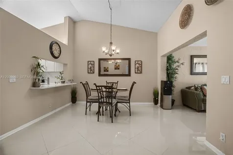 906 Republic Court Deerfield Beach FL 33442