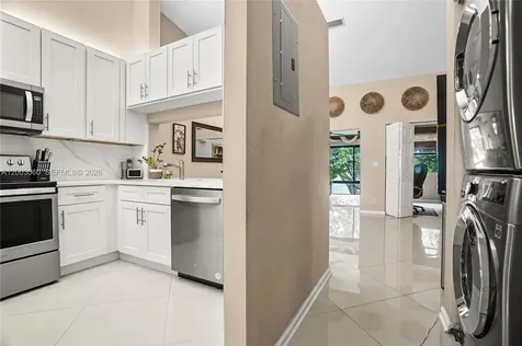906 Republic Court Deerfield Beach FL 33442